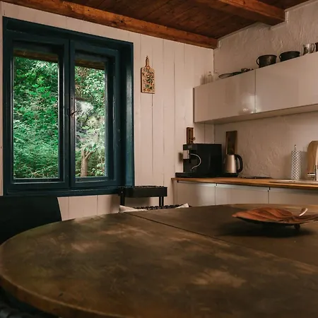 Zdzisiowka 펜션 발림