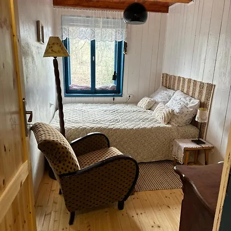 Zdzisiowka 펜션 발림